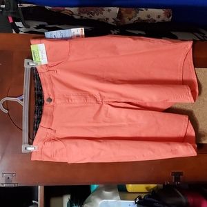 Lee Riders Bermuda Shorts Coral PLUS 24W NWT